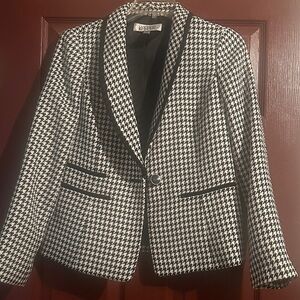 Kasper black & white houndstooth blazer